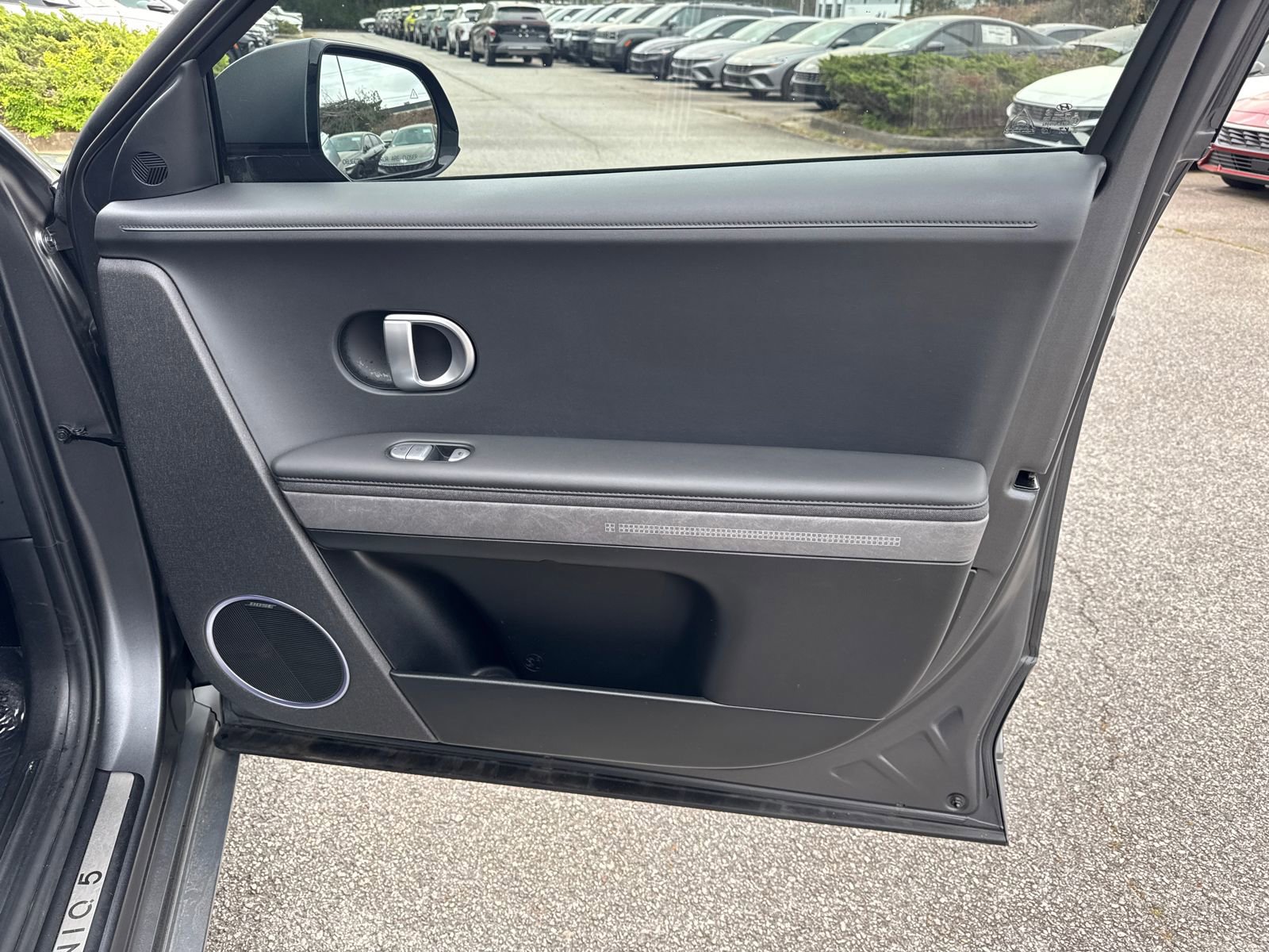 Used 2023 Hyundai Ioniq 5 Limited AWD/4WD image 14