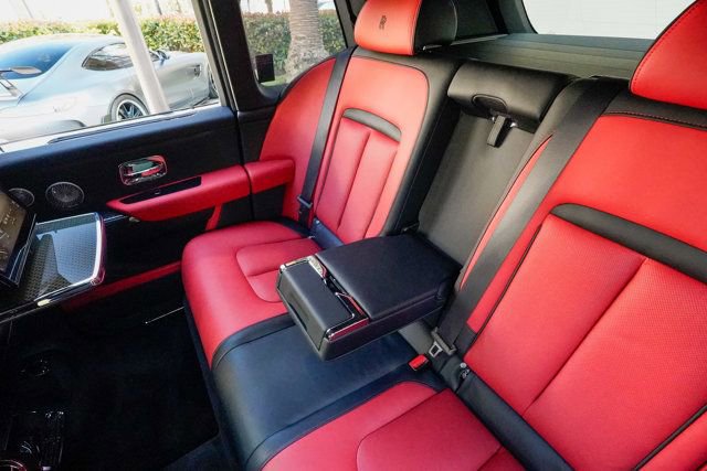 Used 2023 Rolls-Royce Cullinan Black Badge w/ Driver's Package AWD/4WD image 73
