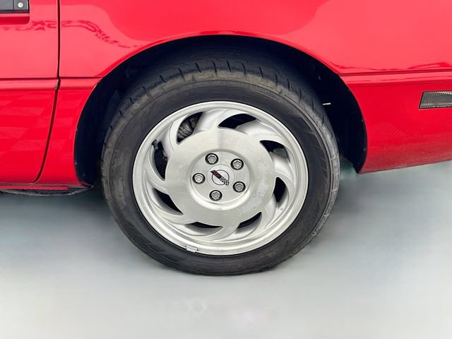 Used 1996 Chevrolet Corvette Convertible RWD image 26