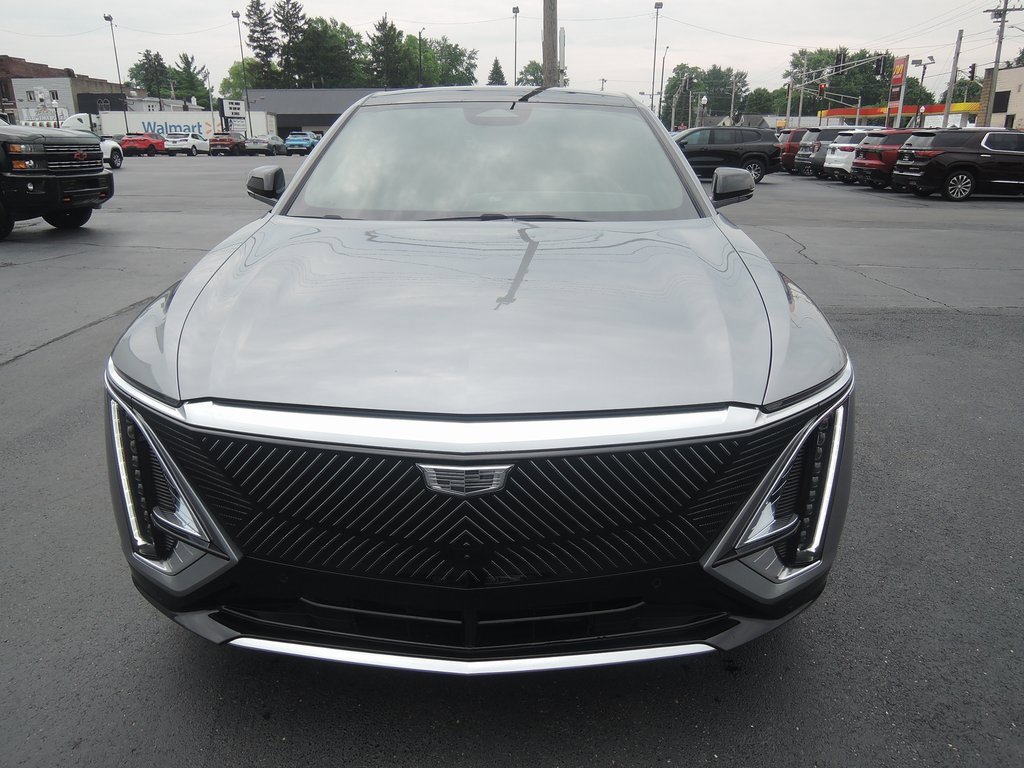 Used 2024 Cadillac Lyriq Luxury w/ LPO, Floor Liner Package image 11