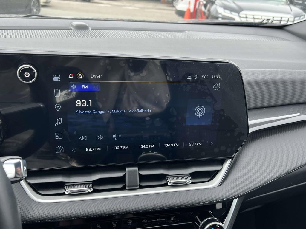 Used 2025 Chevrolet Equinox LT w/ Midnight Edition image 26