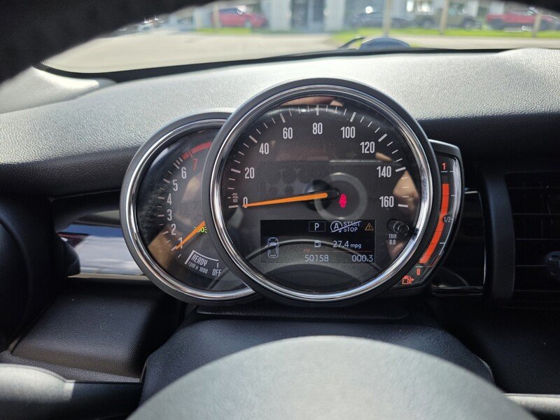 Used 2020 MINI Cooper 4-Door Hardtop FWD image 33