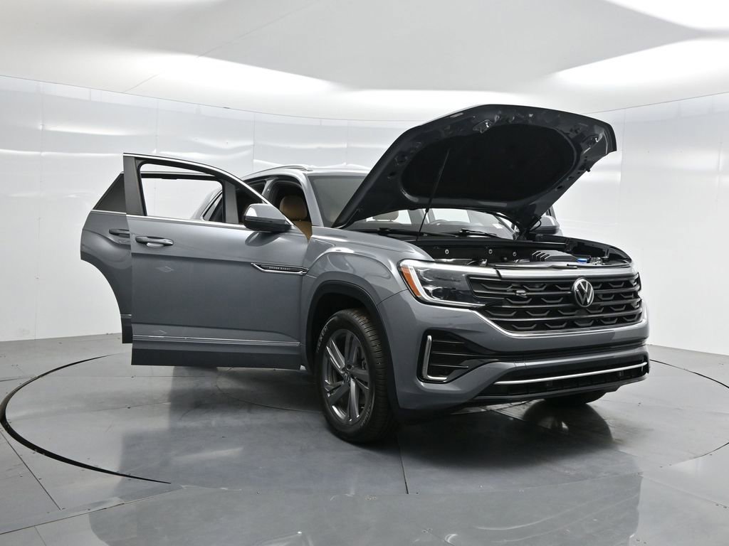 Used 2024 Volkswagen Atlas Cross Sport SEL R-Line image 54