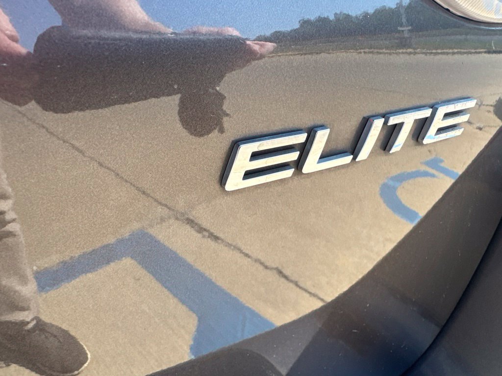 Used 2016 Honda Odyssey Touring Elite image 7