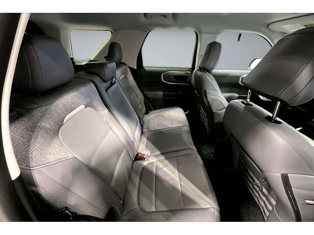 Used 2025 Ford Bronco Sport Badlands image 28