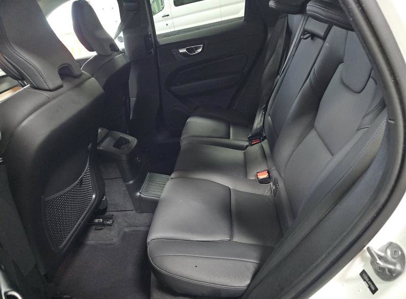 Used 2024 Volvo XC60 T8 Plus w/ Protection Package Premier AWD/4WD image 8