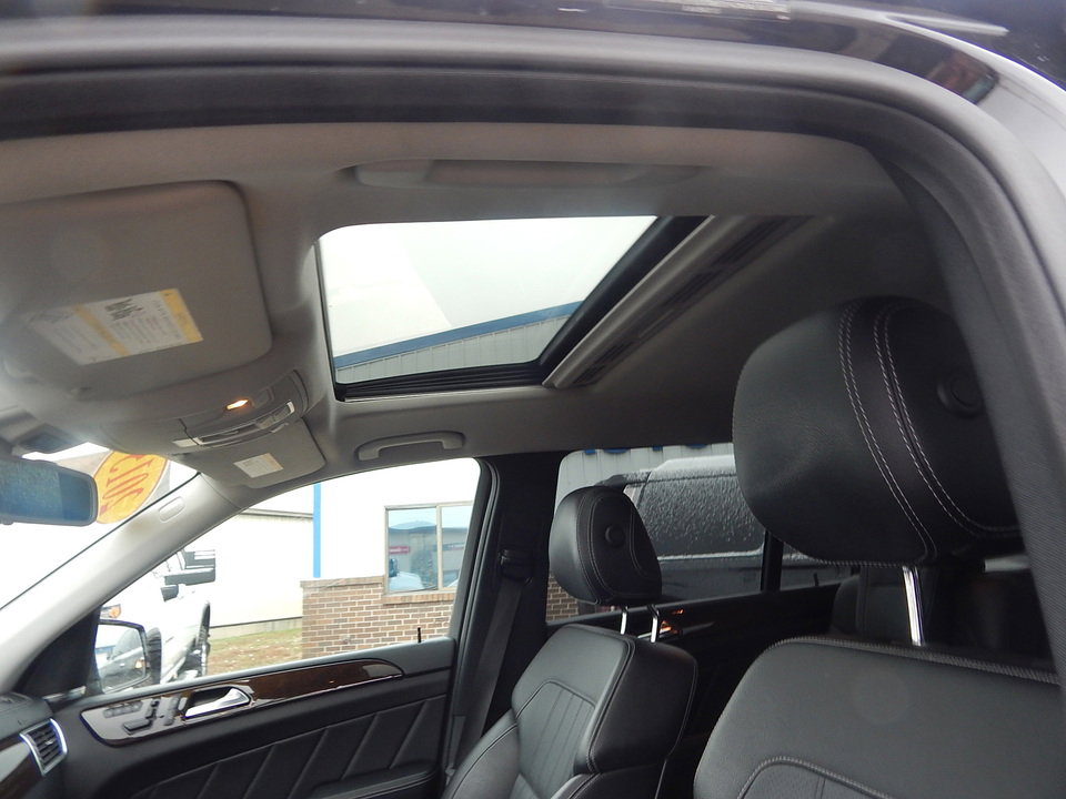 Used 2015 Mercedes-Benz GL 450 4MATIC image 13