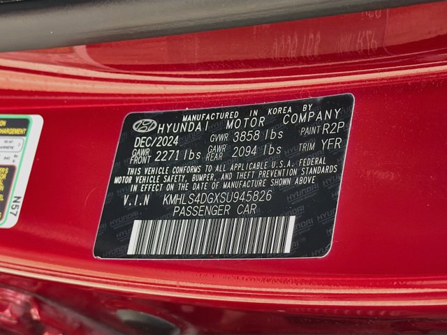 Certified 2025 Hyundai Elantra SEL FWD image 31