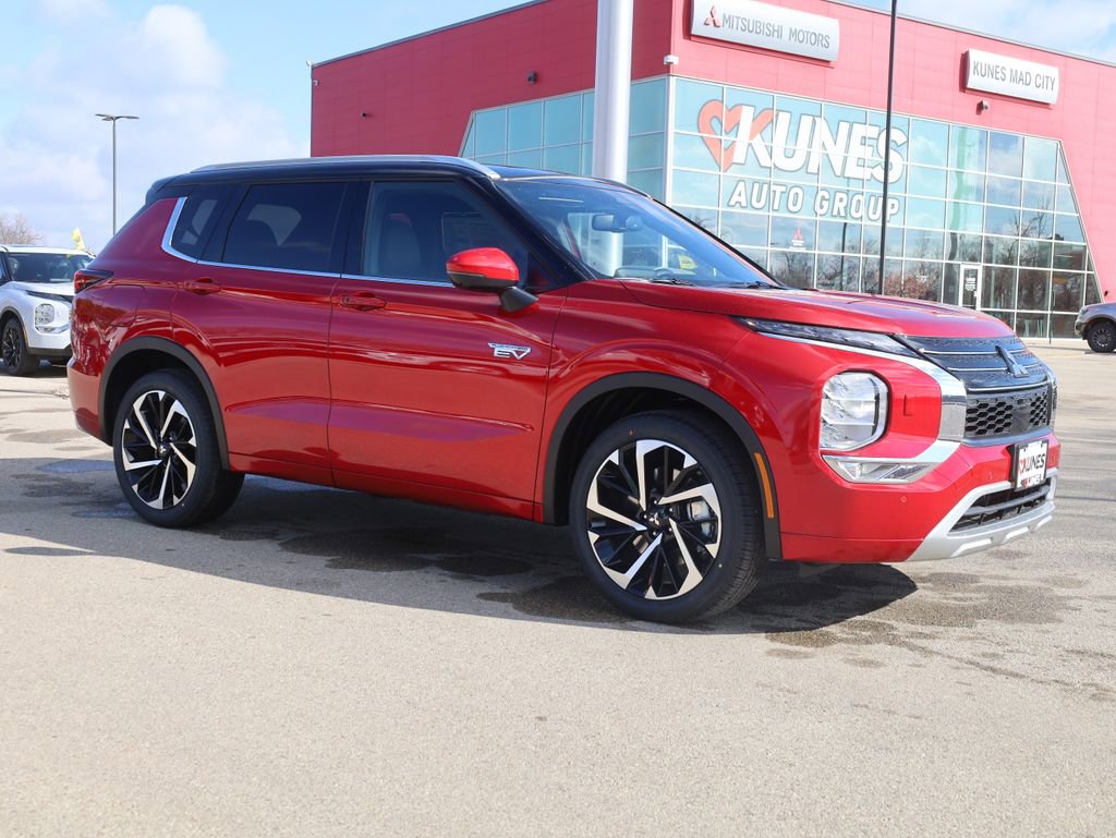 New 2025 Mitsubishi Outlander SEL image 2