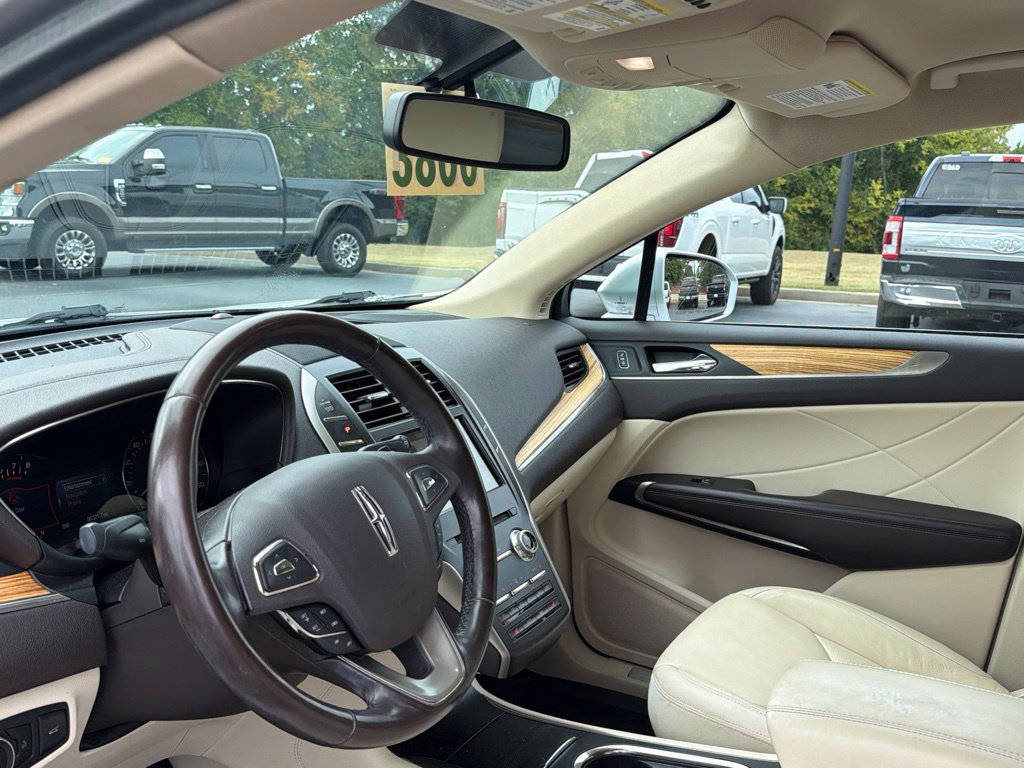 Used 2016 Lincoln MKC Select w/ Select Plus Package FWD image 10