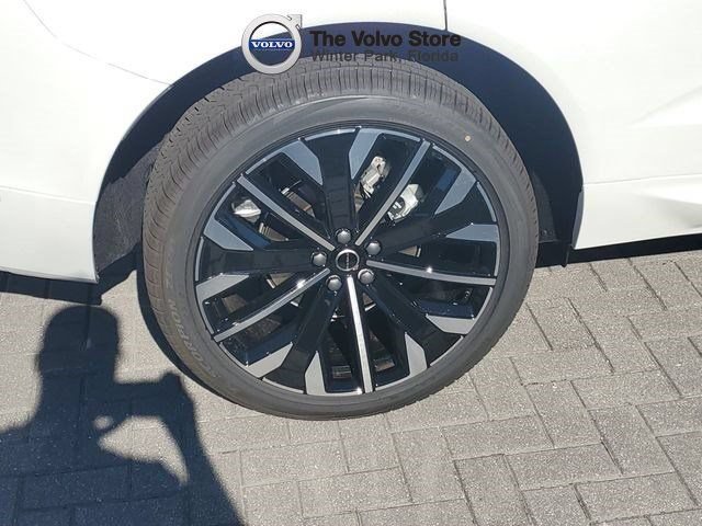 New 2026 Volvo XC60 B5 Ultra w/ Protection Package Premier AWD/4WD image 7