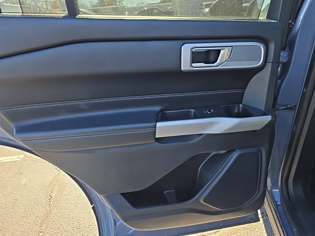 Used 2021 Ford Explorer Limited w/ Equipment Group 301A image 40