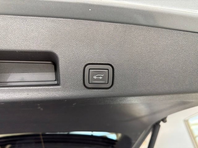 Used 2025 Chevrolet Traverse RS w/ LPO, Floor Liner Package AWD/4WD image 22
