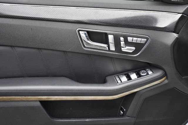 Used 2010 Mercedes-Benz E 350 Sedan image 22
