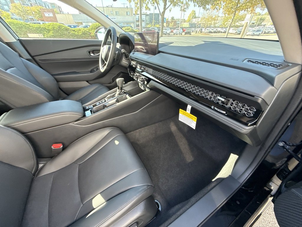 Used 2025 Honda Accord EX-L image 43