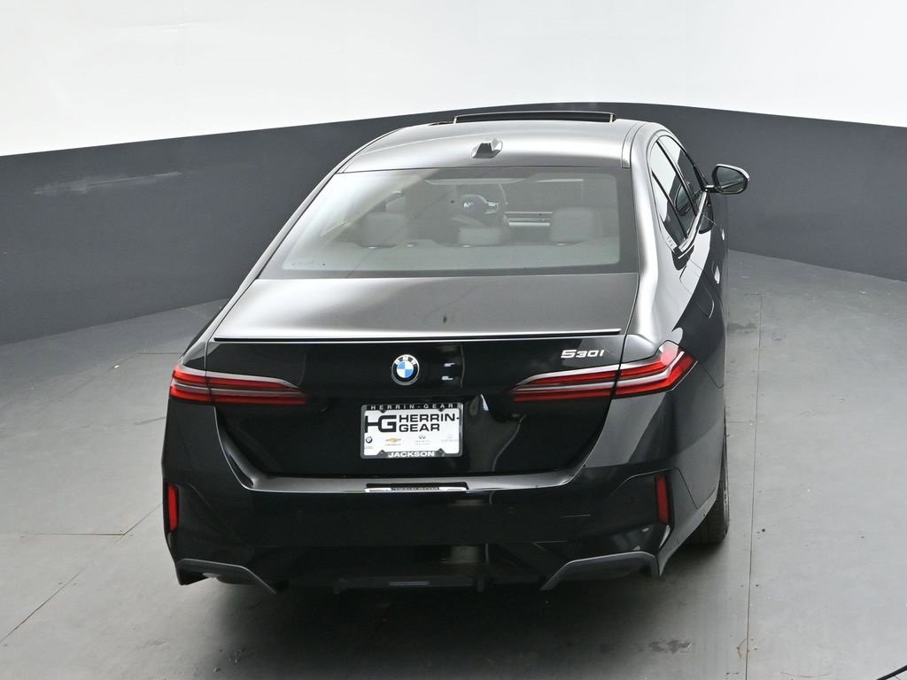 New 2026 BMW 530i w/ M Sport Package image 34