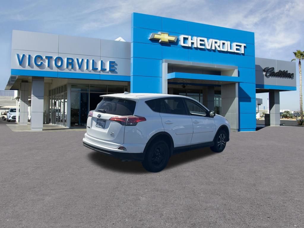 Used 2018 Toyota RAV4 LE w/ All Weather Liner Package AWD/4WD image 6