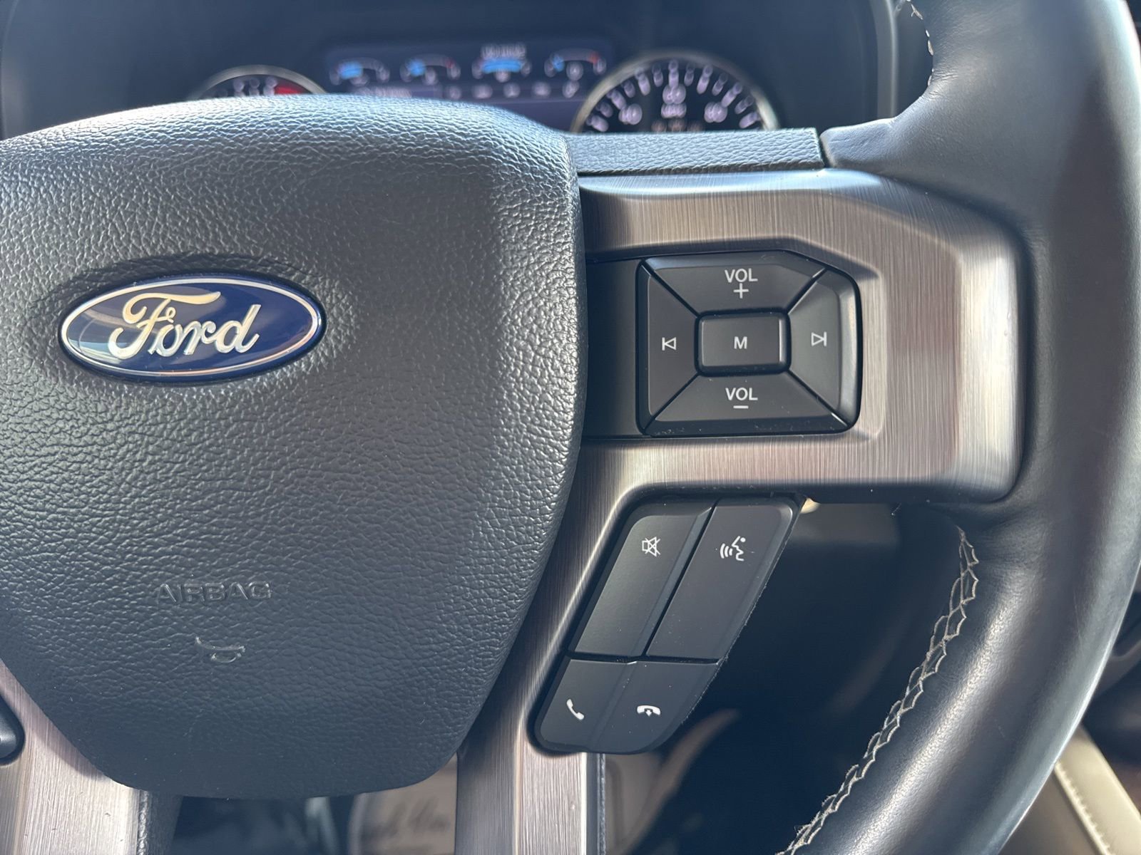 Certified 2021 Ford Expedition Platinum image 32