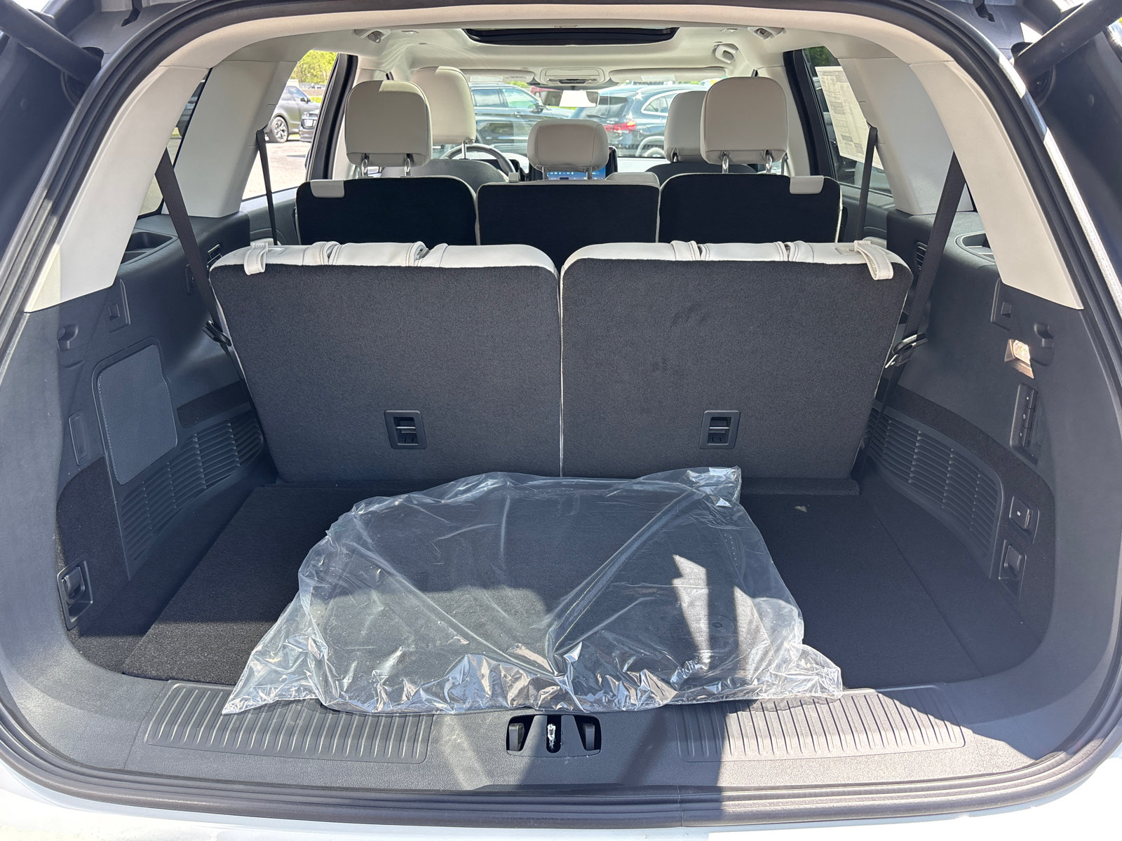 New 2026 Lincoln Aviator Reserve w/ Illumination Package AWD/4WD image 9