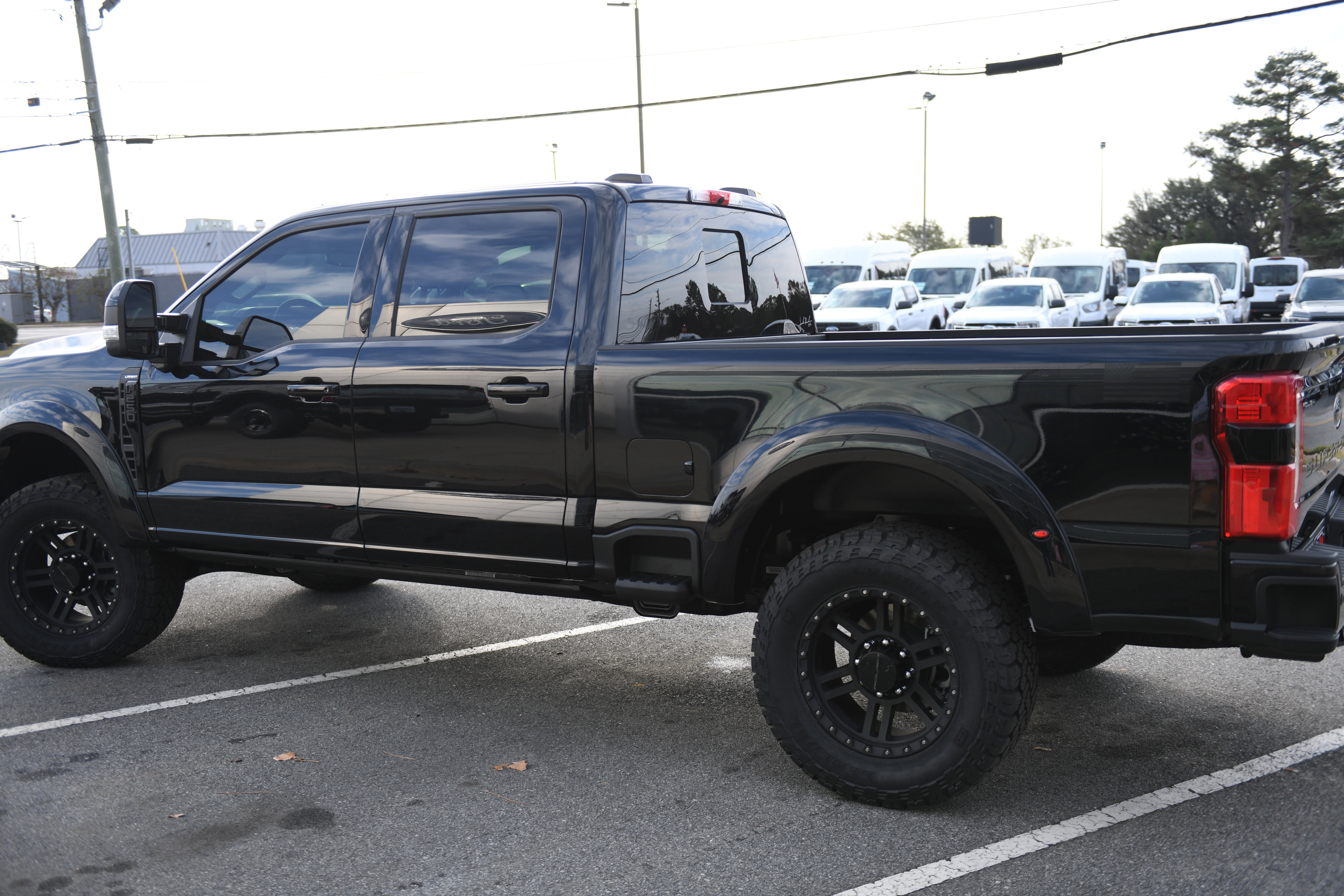 New 2026 Ford F250 Lariat w/ Black Appearance Package image 18