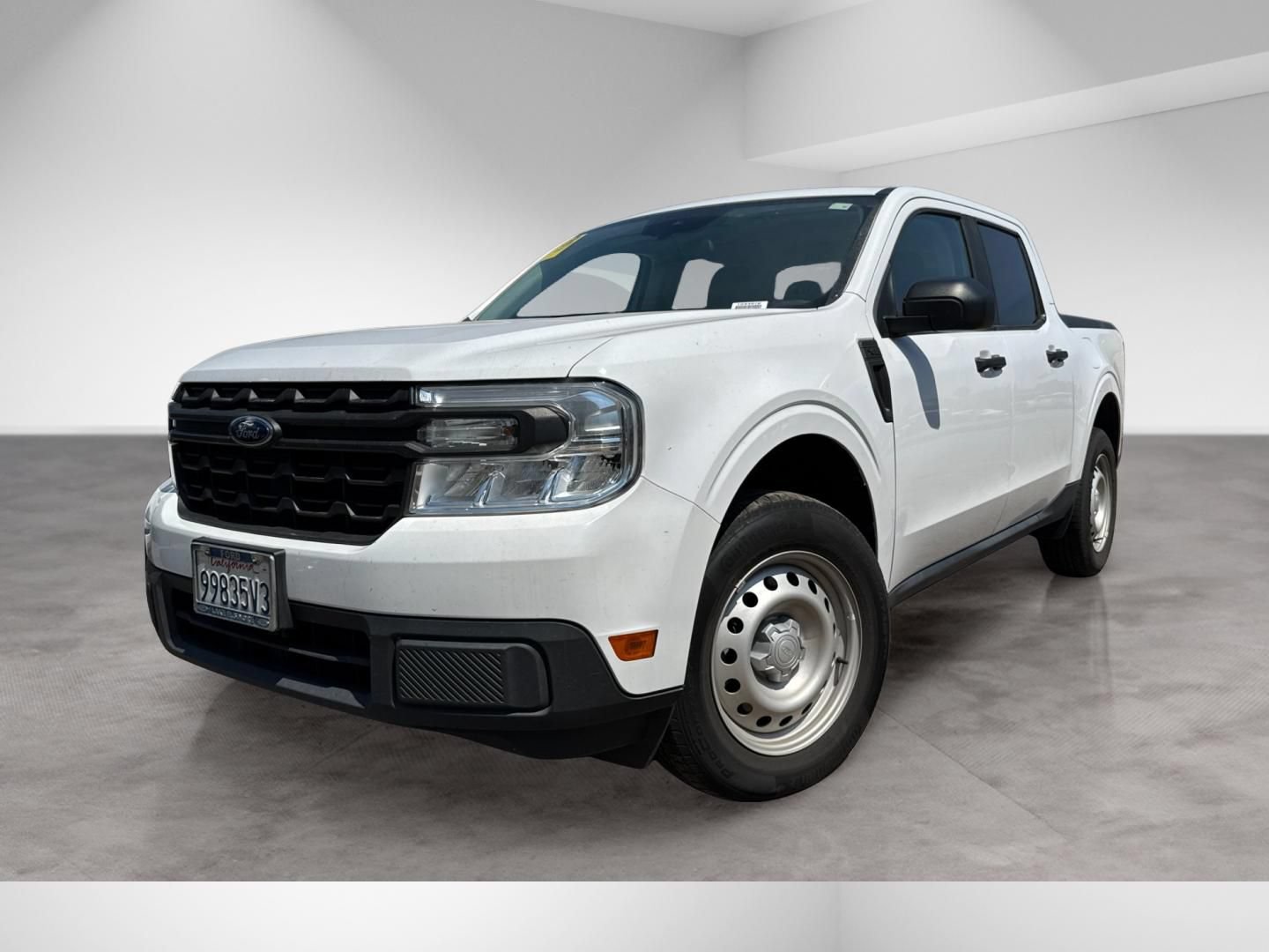 Used 2023 Ford Maverick XL FWD image 2