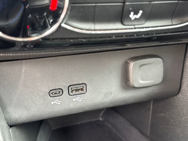 Used 2025 Buick Encore GX Sport Touring image 26