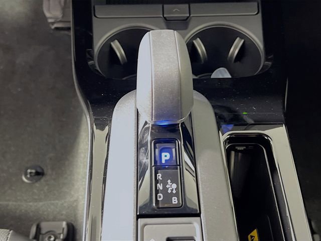 New 2026 Toyota Prius FWD image 21