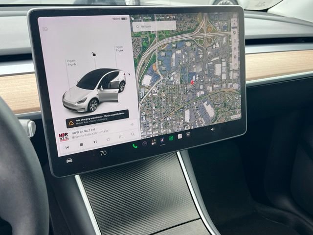 Used 2021 Tesla Model Y Long Range AWD/4WD image 16