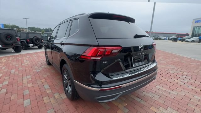 Used 2023 Volkswagen Tiguan SE FWD image 9