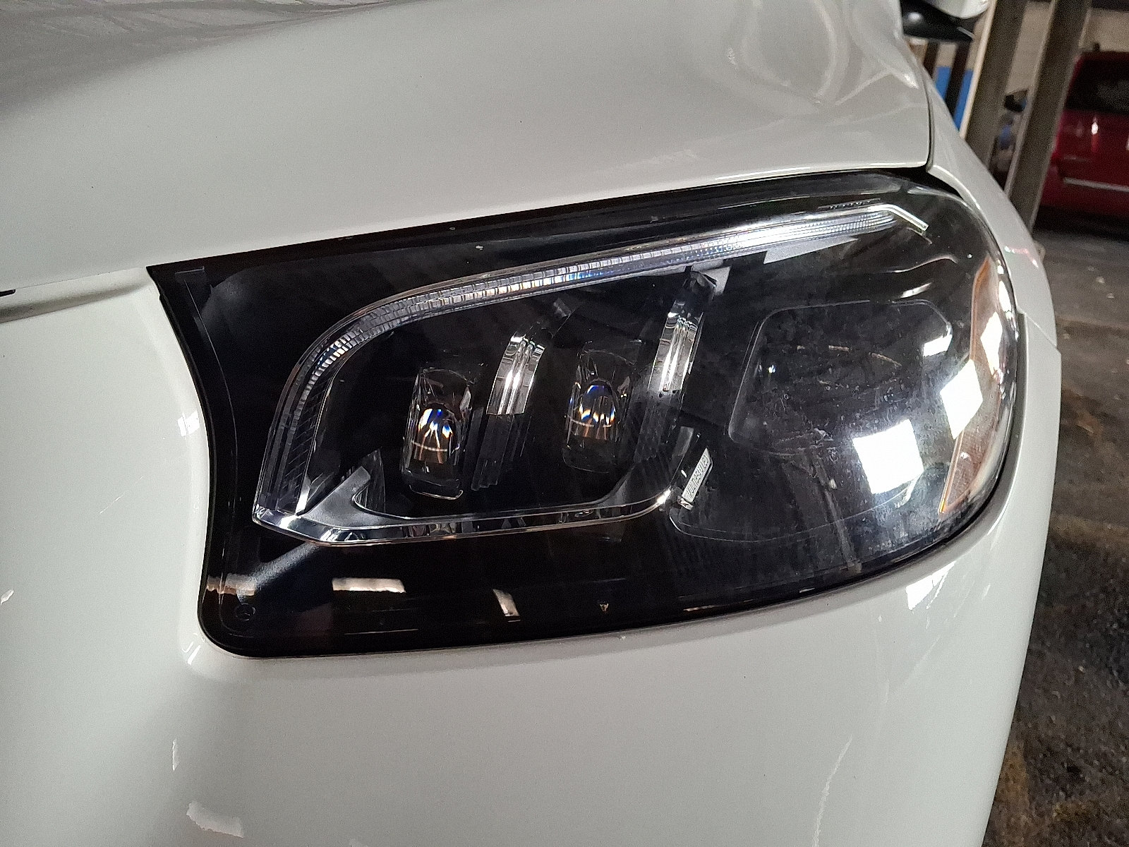 Used 2024 Mercedes-Benz GLS 450 4MATIC image 4