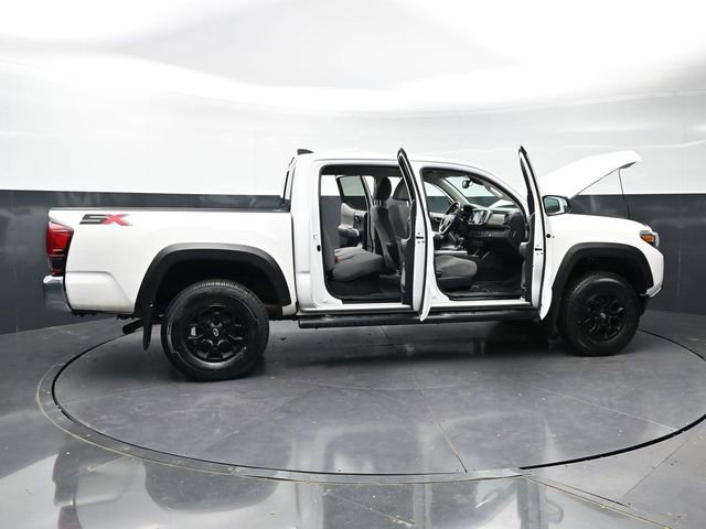 Used 2023 Toyota Tacoma SR5 AWD/4WD image 43