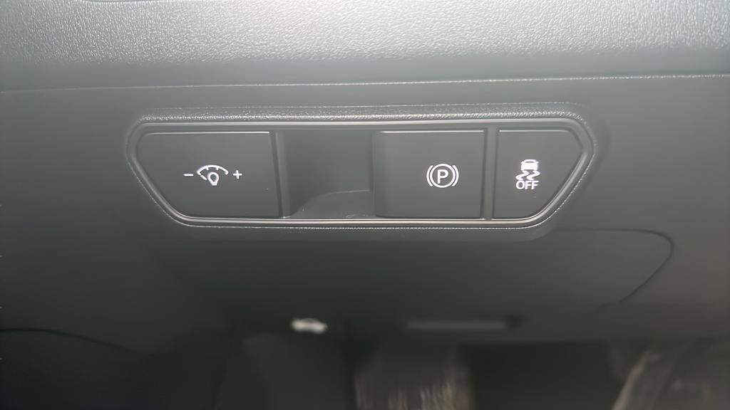 Used 2025 Kia K4 EX image 28