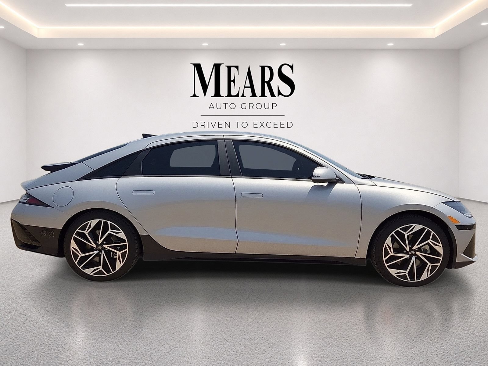 Used 2024 Hyundai Ioniq 6 SEL RWD image 6
