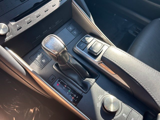 Used 2019 Lexus IS 300 F Sport w/ F Sport Package AWD/4WD image 26