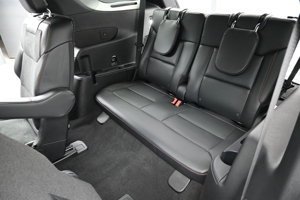 Used 2025 Ford Explorer ST w/ Sun And Sound Package AWD/4WD image 28
