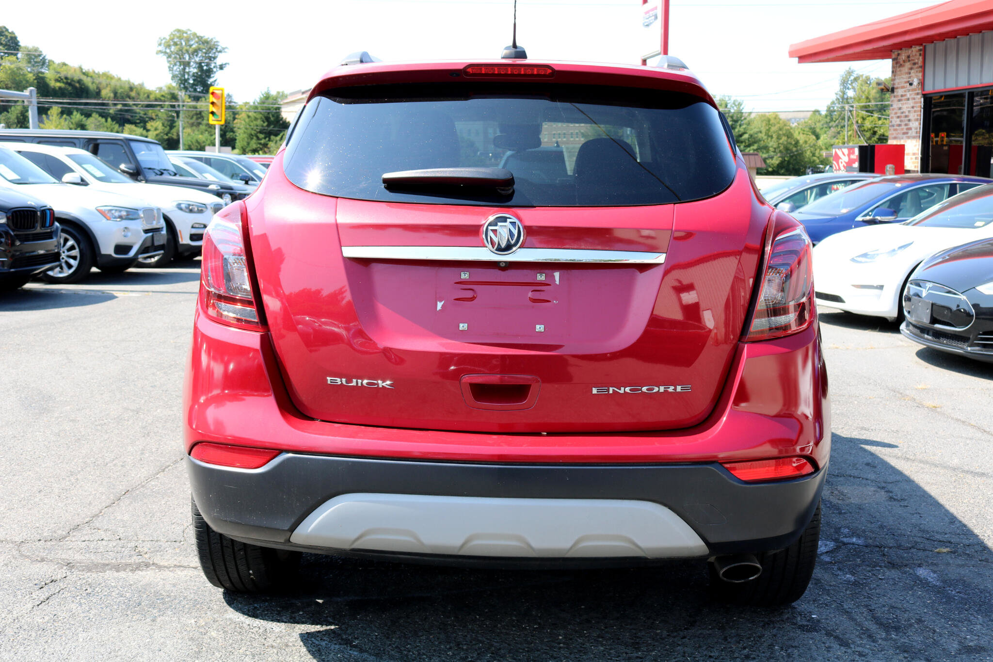 Used 2018 Buick Encore Preferred image 3