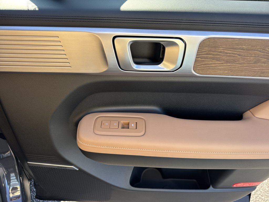 New 2027 Hyundai Santa Fe Limited FWD image 14
