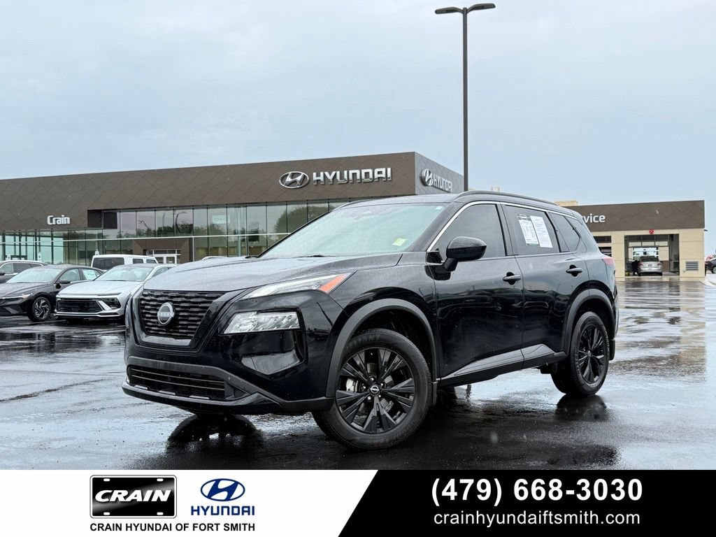 Used 2023 Nissan Rogue SV w/ SV Premium B Package FWD image 1