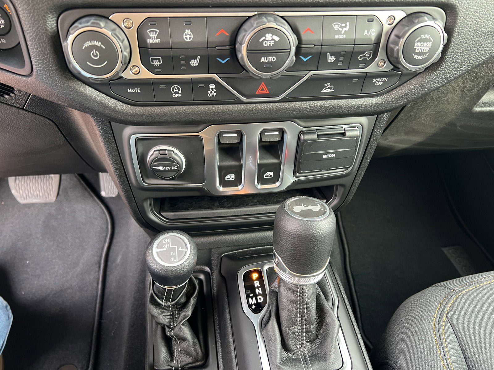 New 2026 Jeep Wrangler Sport S image 25