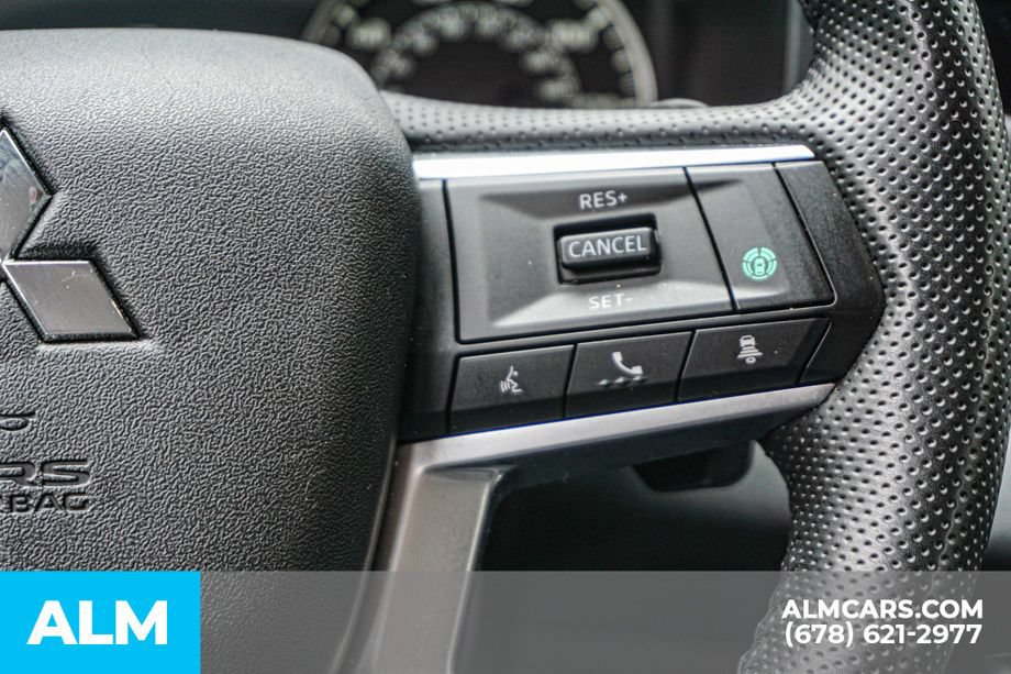 Used 2025 Mitsubishi Outlander SE FWD image 31