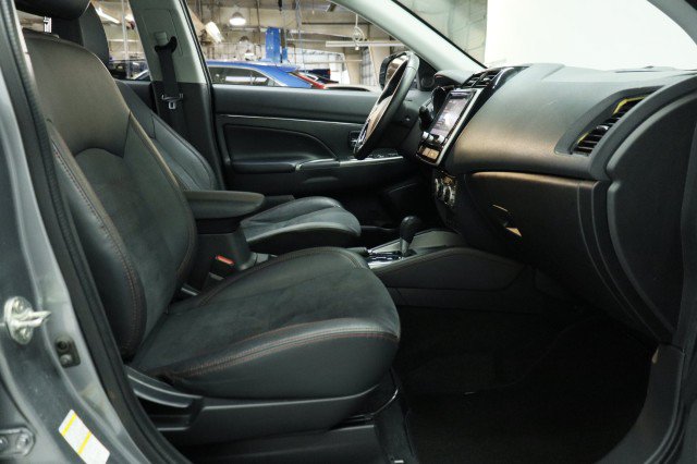 Used 2022 Mitsubishi Outlander Sport SE FWD image 22