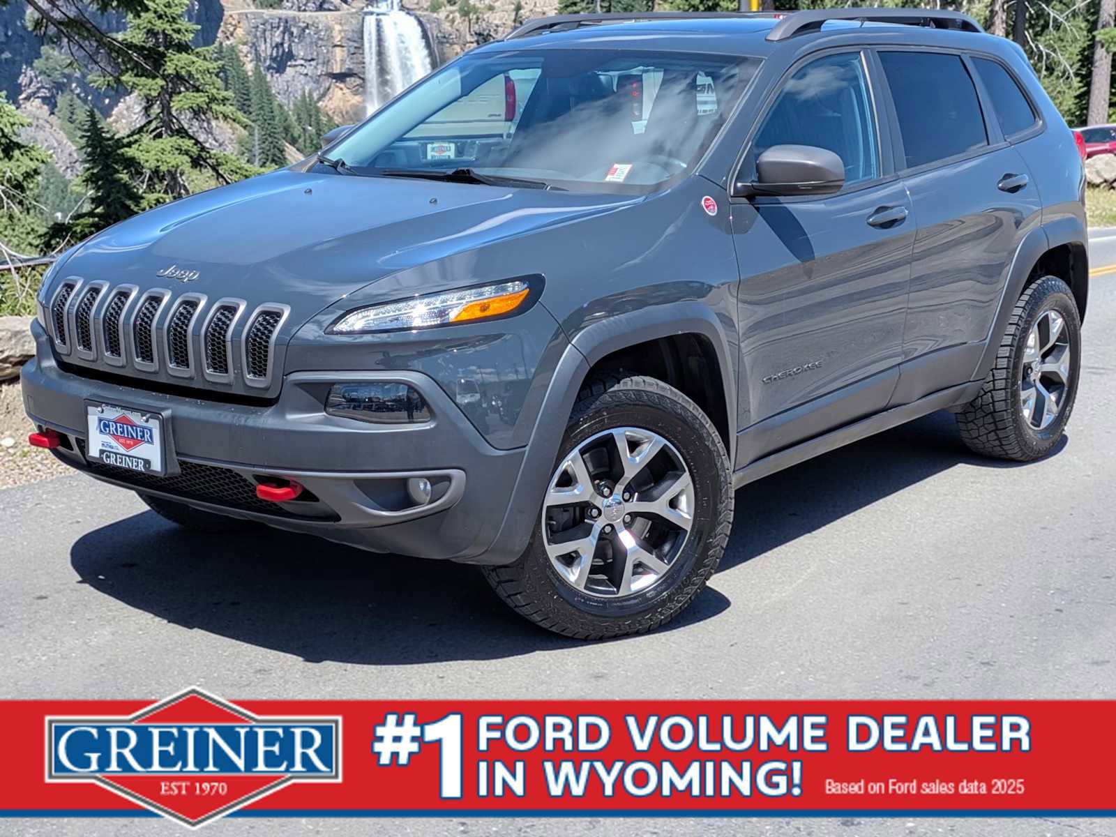 Used 2017 Jeep Cherokee Trailhawk w/ Comfort & Convenience Group