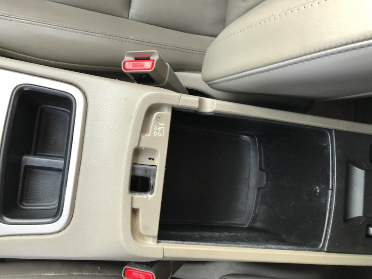 Used 2013 Jeep Grand Cherokee Laredo image 42