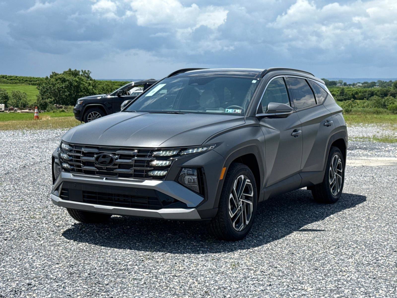 New 2025 Hyundai Tucson Limited image 17