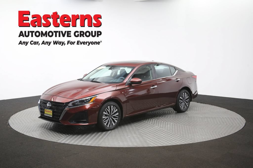 Used 2024 Nissan Altima 2.5 SV w/ SV Premium Package AWD/4WD image 57