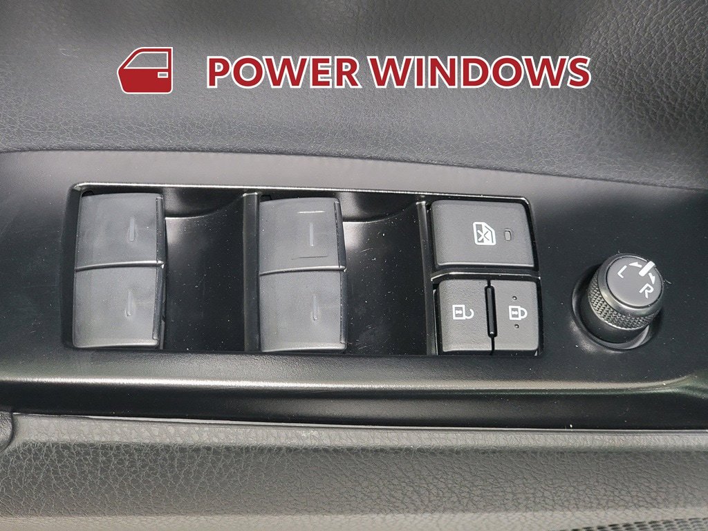 Used 2026 Toyota Camry SE w/ Convenience Package FWD image 27