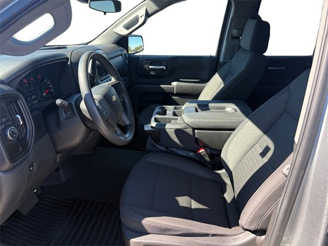 Used 2025 Chevrolet Silverado 1500 Custom image 9