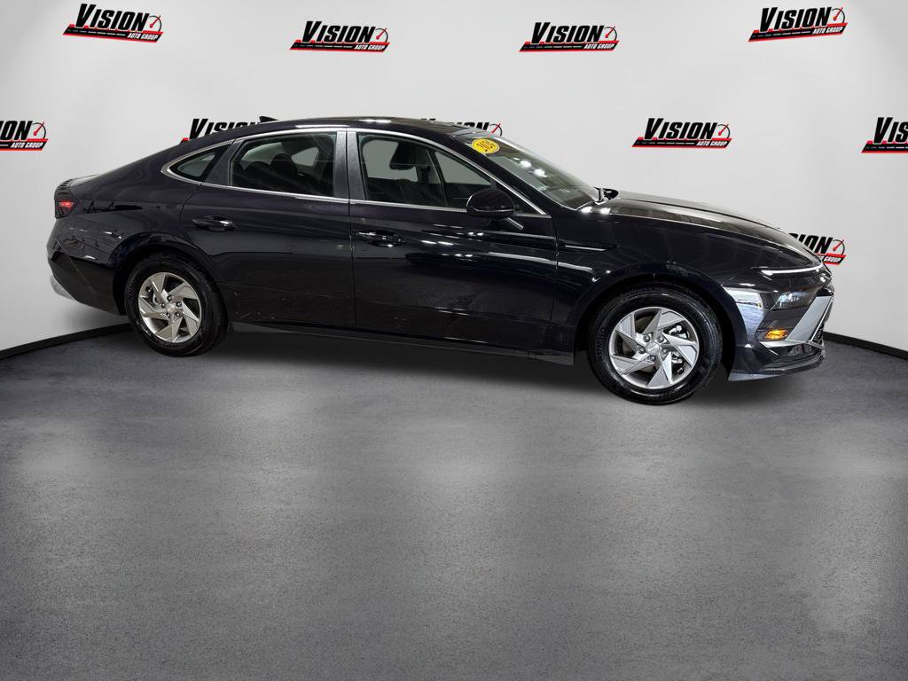 New 2026 Hyundai Sonata SE FWD image 4