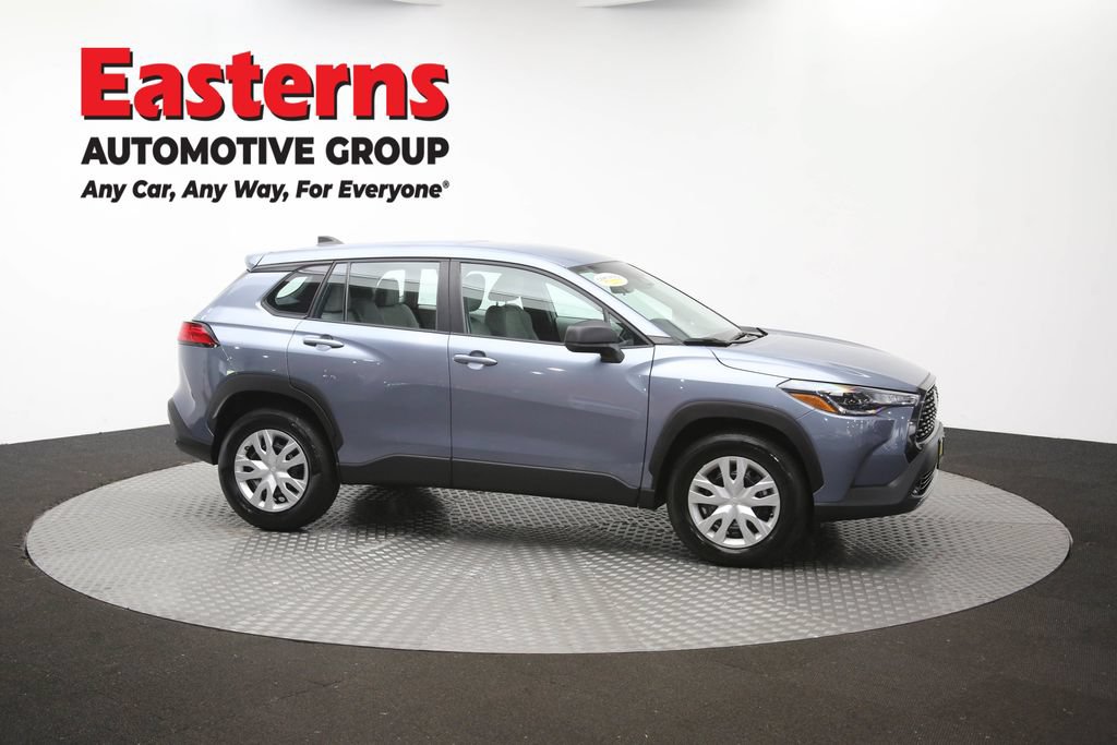 Used 2025 Toyota Corolla Cross L FWD image 47
