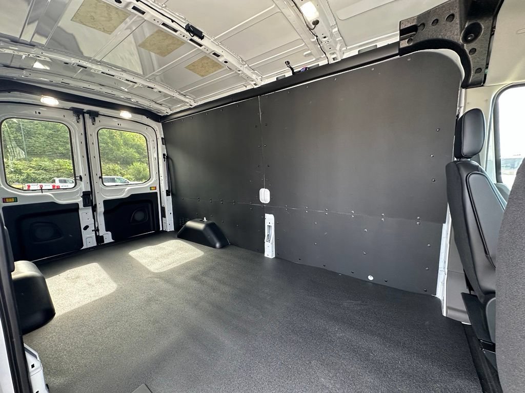 New 2026 Ford Transit 350 148 Medium Roof AWD w/ Load Area Protection Package image 22